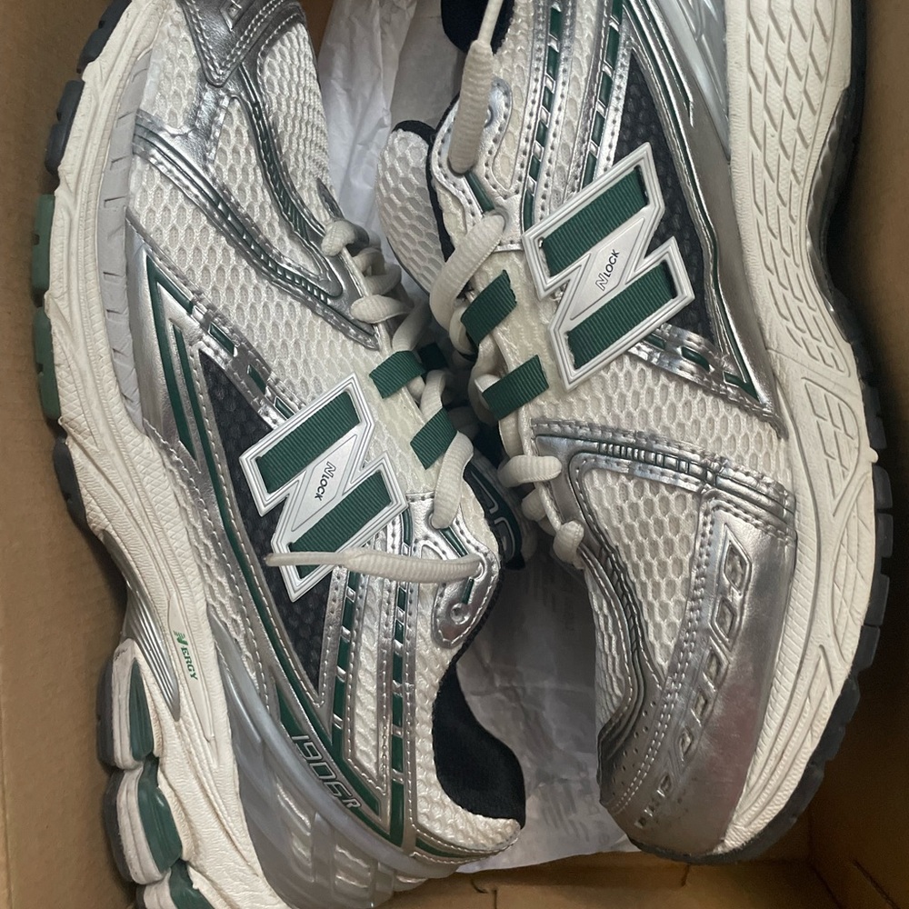 New Balance 1906 Green and White Sneakers